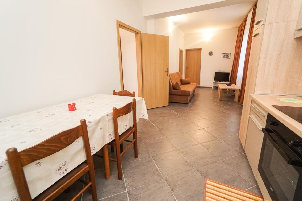 Apartments Mira Savudrija Crveni Vrh Kültér fotó