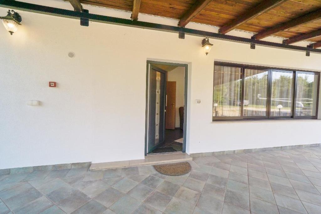 Apartments Mira Savudrija Crveni Vrh Kültér fotó