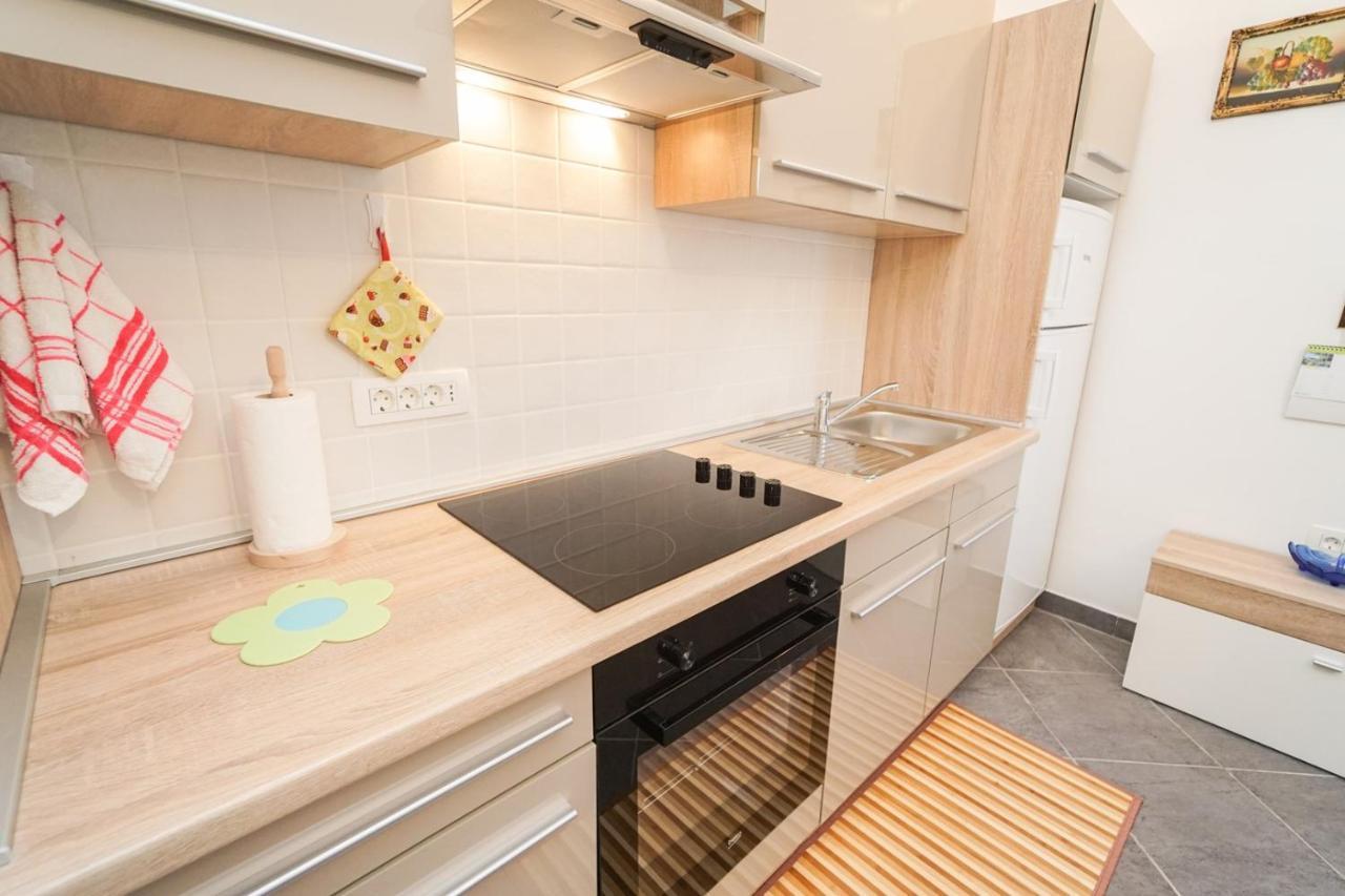 Apartments Mira Savudrija Crveni Vrh Kültér fotó